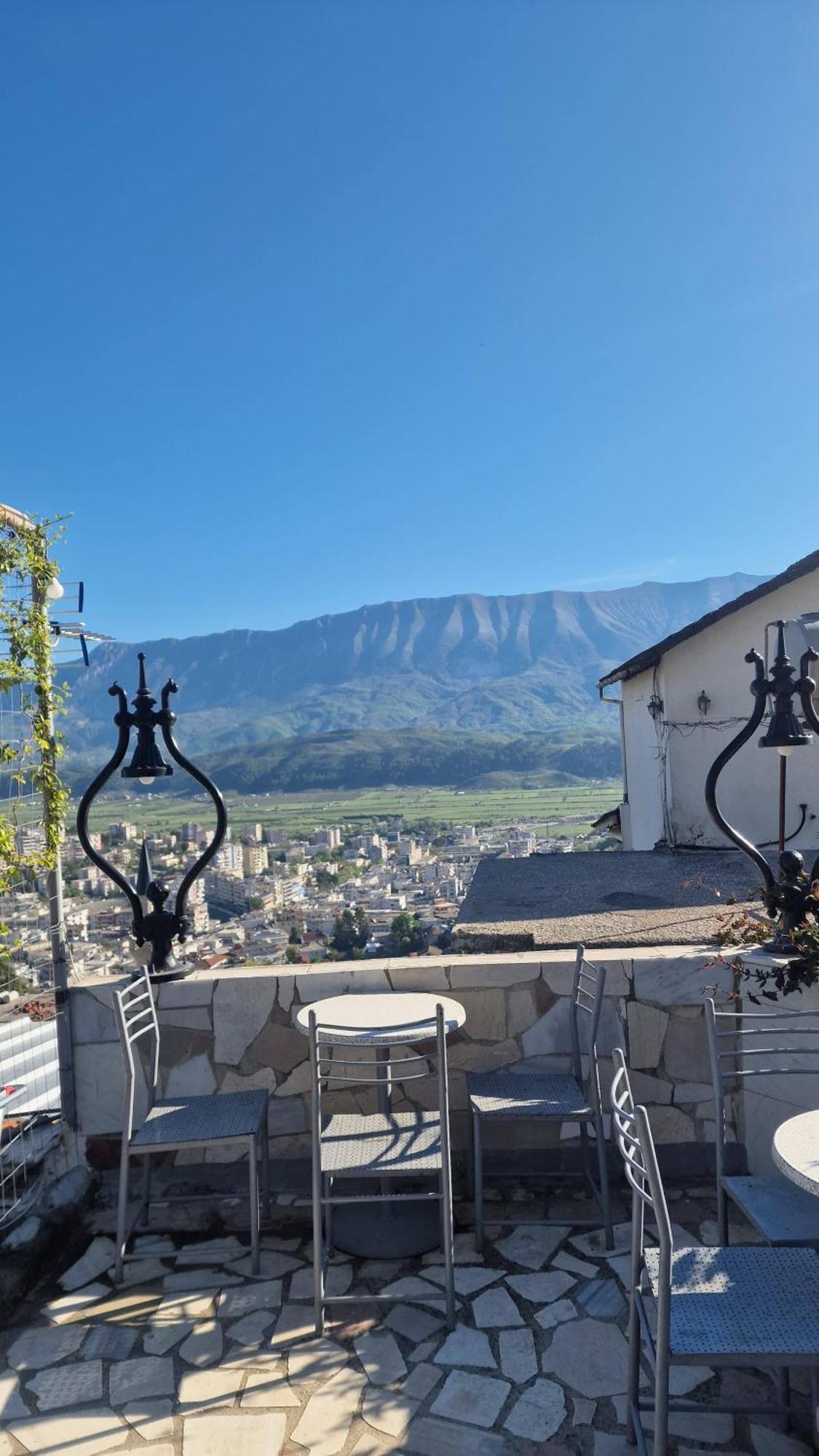 Guest House Bake Gjirokastër Exterior foto